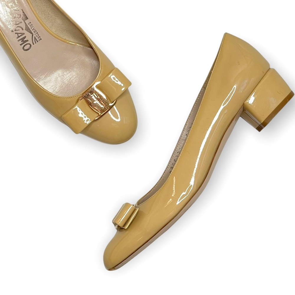 Salvatore Ferragamo Beige Patent Leather Pumps